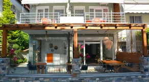 Virginia Rooms - Image 2