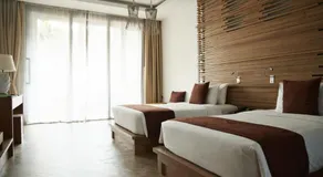 Up Town Hotel - Image 2