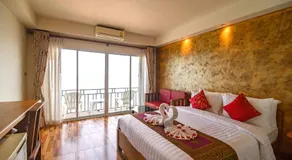 The Lord Nelson Hotel - Image 2