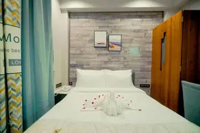 RG Exclusive Hotel Akola - Image 2