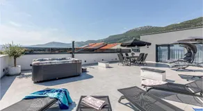 Scenic Kastel Luksic Apartments - Three Bedroom Apartment - Image 4