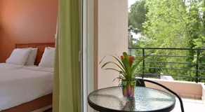 Centroom Suites - Image 2