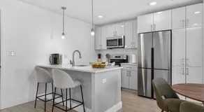 Luxe 3BD allston - Image 3