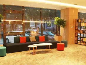 Smart Hotel (Harbin Railway Station) - Image 4