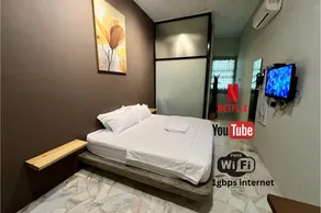 5 mins walking to East Coast Mall JW Guest House - Image 2