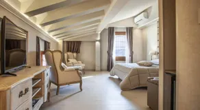 Hotel Cavour - Image 2