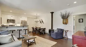 Apres Chalet at Village Walk C - Image 4
