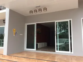 R2 Apartment 13 - Image 4