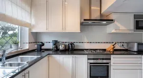 Townhouse Seraphina - Image 5