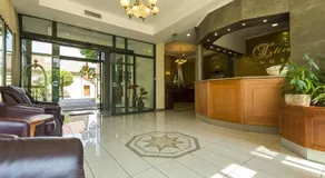 Elizabeth Hotel - Image 3