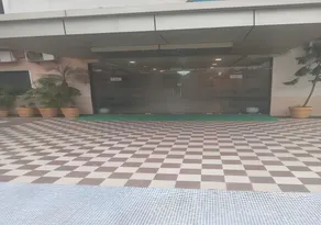 Zaarang Inn Hotel - Image 4