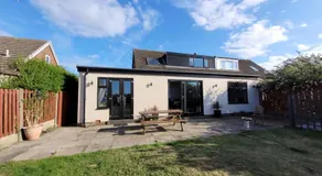 Dolphin House - Image 3