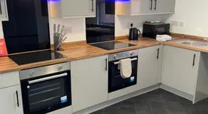 Rock Lane House by Serviced Living Liverpool - Image 4