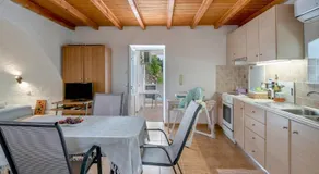 Traditional Cottage - Image 3