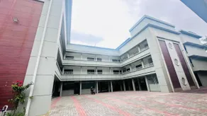 Zero One Residency - Image 4