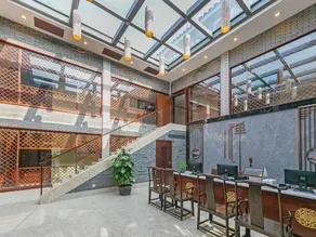 Xilei Panlong Hotel - Image 2