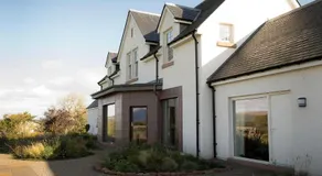 Farmhouse with Loch Views - Image 4