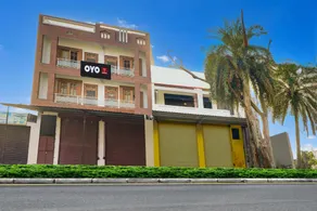 Hotel O A1 GUEST HOUSE - Image 3