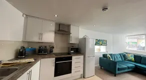 The Hideout (Garden Flat, 4 Dragon Road) - Image 3