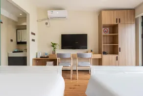 Floral Hotel · Cuntiansu B&B - Image 4