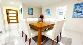 The Seahaven - Modern 5 Bedroom Family Home Close to Beach - Image 5