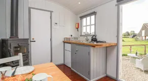 The Shepherds Hut - Image 5