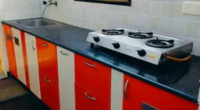 Cosy Homestay Behind Airport, close to DLF & RMZ IT park, MIOT and SRM Hospitals, Trade Center - Image 4