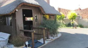 Mall Guesthouse - Image 3