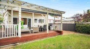Classic Australian Charm - Image 5