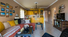 Aurelia Apartment - Image 2