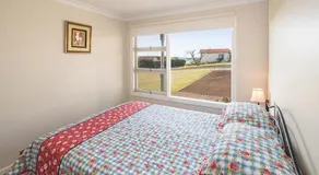 Ellis Street Studio - you can see right out over the river to the ocean - Image 2