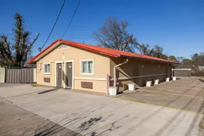 Western Inn by Capital O Cleburne TX - Image 2