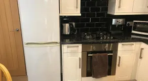 Cozy Lodge sleeps 4 in Barton-upon-Humber - Image 3