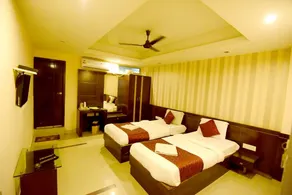 Shastri Paradise opst to KSRTC Bus Stand - Image 2
