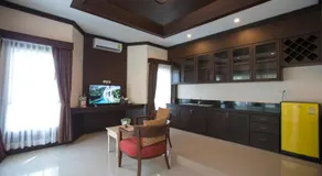 Hotel and Beach Bungalow at Lanta Resort - Image 4