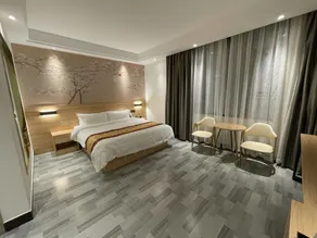 Longchi Hotel (Beiliu Pingzheng Branch) - Image 2