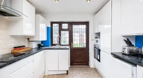 Spacious Dagenham 4Bedroom House with Parking - Image 2