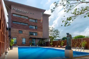 The Farm House Hotel Ranong - Image 2
