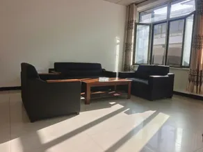 Yulin Yuhe Farm Hotel - Image 3