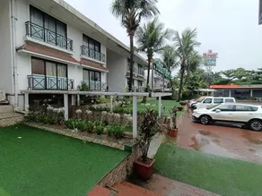 ROYAL GARDEN RESORT - Image 4