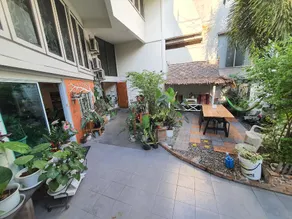 Home16 Sukhumvit16 - Image 3