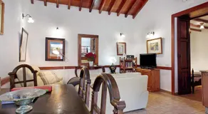 Casa De La Eterna Primavera - Image 3