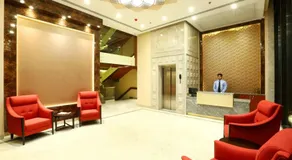 Centrum Hotel by Brijwasi - Image 3
