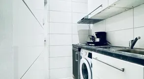Basic Studio Apartment Near Central Area - Image 4