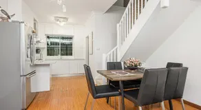 Comfort Stay in Bankstown Free Parking - Image 3