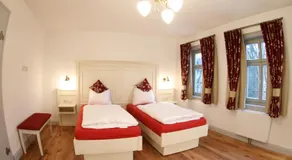Hotel Villa Victoria - Image 2