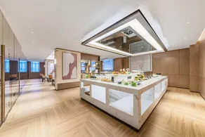 Yian Business Hotel - Image 2