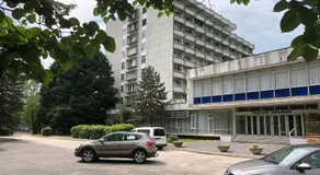 Silver Apartment - Image 2