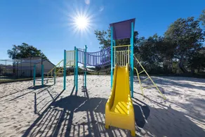 Seashells Beachfront Resort - Image 4