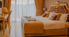 Luxury Apartment 'Rich' - Image 2